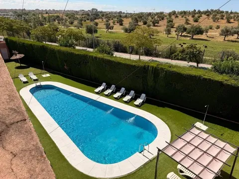 Casa de 151 m² a Tomares
