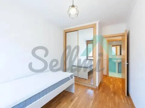 Pis de 82 m² a Oviedo