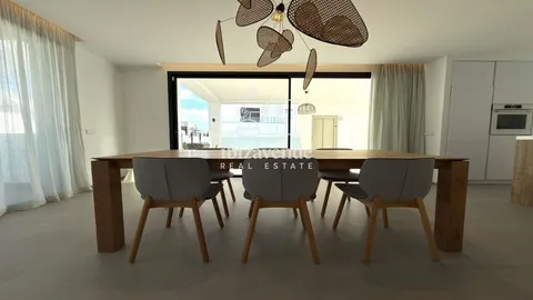Дом 595 м² в Santa Eulària des Riu