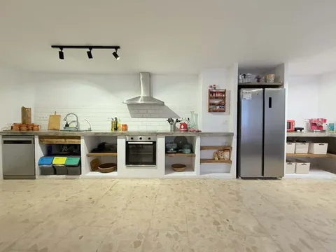 Habitació de lloguer, Maó