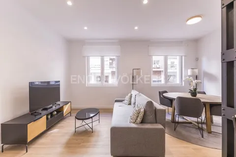Wohnung 86 m² in Madrid