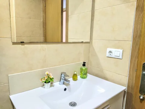 Habitació de lloguer, Burjassot