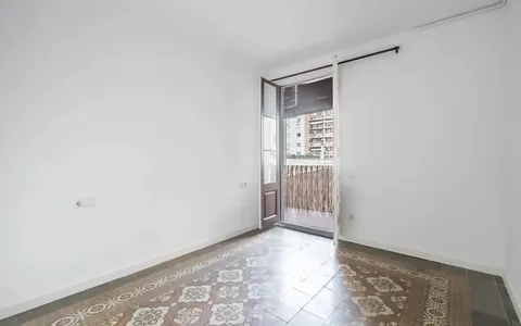 Квартира 82 м² в Барселоне