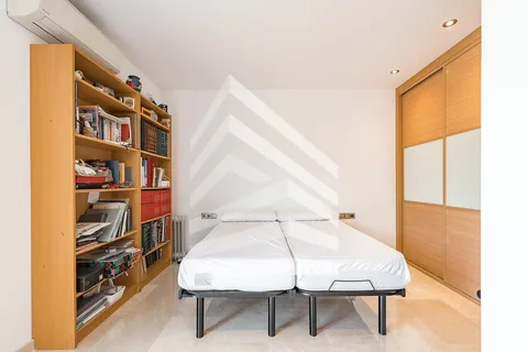 Haus 228 m² in Sant Just Desvern