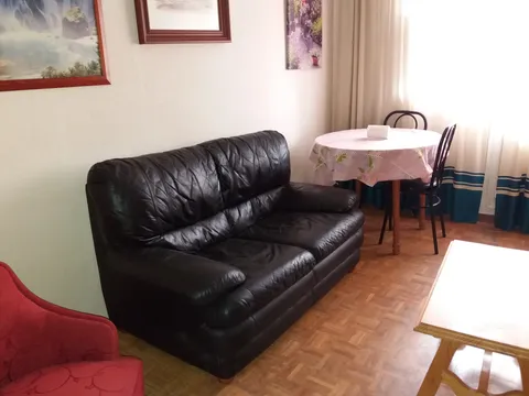 Habitació de lloguer, Madrid (2/4)