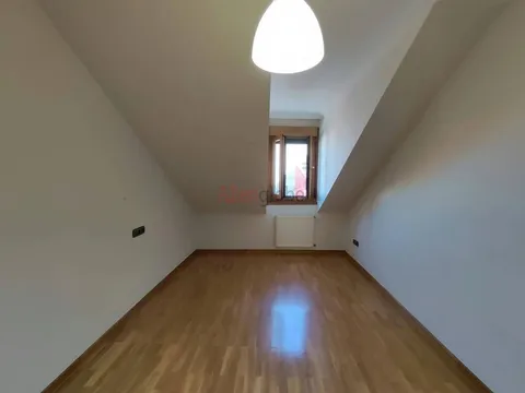 Pis de 58 m² a Oviedo
