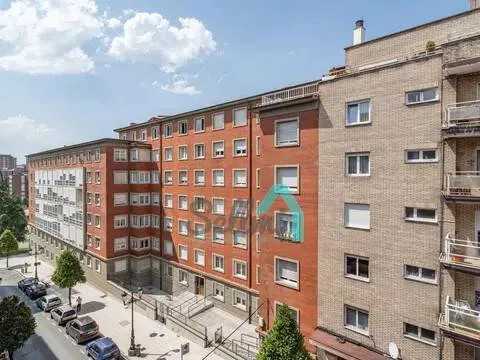 Pis de 124 m² a Oviedo