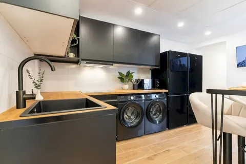 Room for rent, Madrid