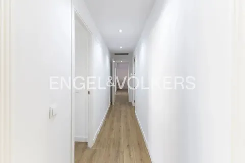 Wohnung 135 m² in Madrid
