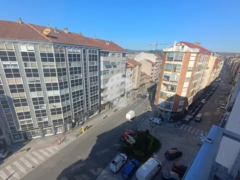 Pis de 110 m² a Ourense
