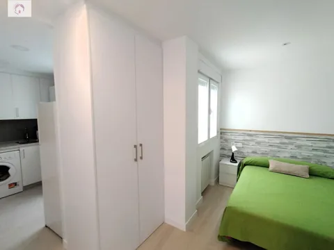 Flat 35 m² in Granada