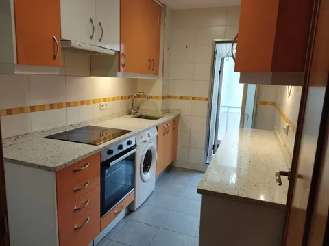 Кімната в оренду, Madrid