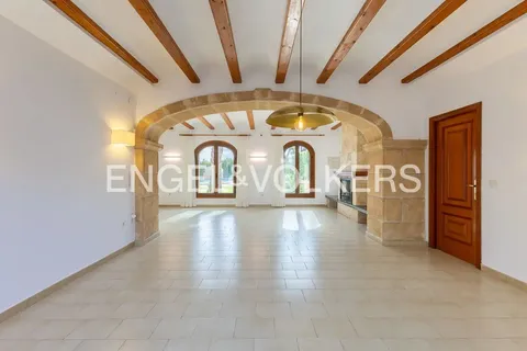 Квартира 350 м² в Pedreguer