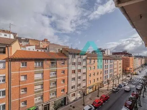 Pis de 60 m² a Oviedo