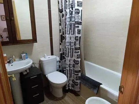 Pis de 70 m² a La Roda
