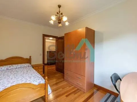 Pis de 111 m² a Oviedo