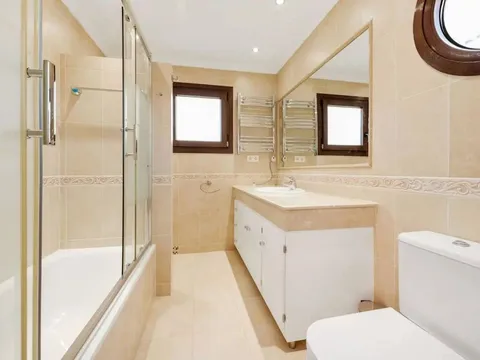 Casa de 337 m² a Estepona