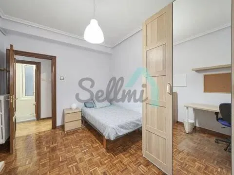 Pis de 112 m² a Oviedo
