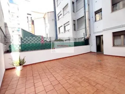 Pis de 75 m² a Oviedo