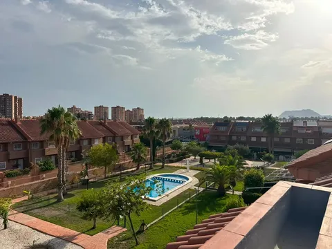 Pis de 260 m² a Alacant