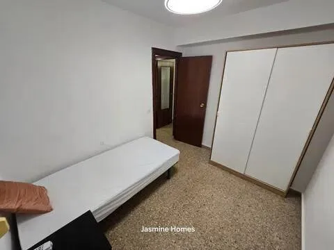 Wohnung 90 m² in Valencia