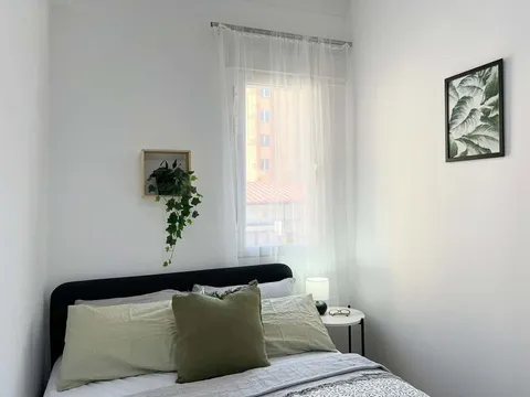 Кімната в оренду, Madrid