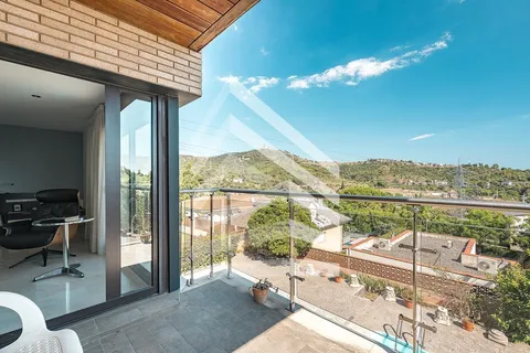 Haus 228 m² in Sant Just Desvern