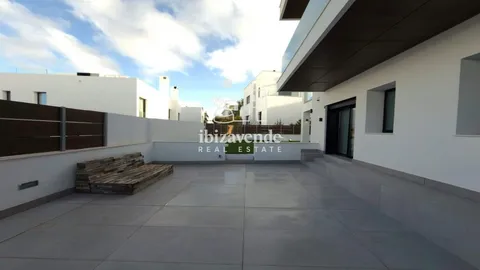 Дом 595 м² в Santa Eulària des Riu