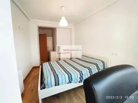 Pis de 130 m² a Oviedo