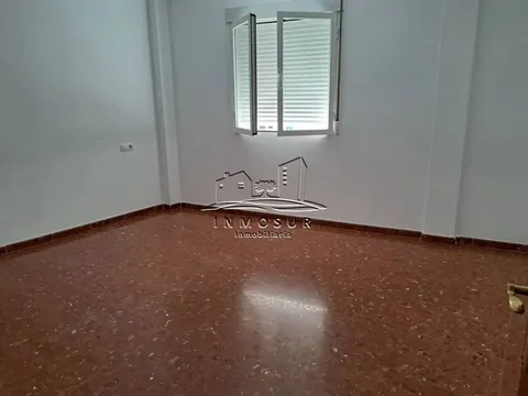 Pis de 80 m² a Lucena