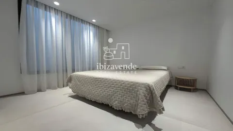 Дом 595 м² в Santa Eulària des Riu