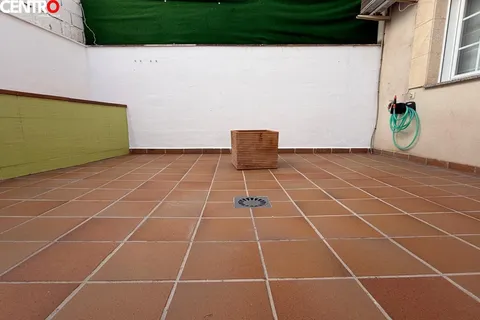 Pis de 68 m² a Cenes de la Vega
