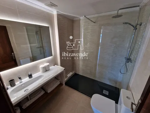 Haus 600 m² in Santa Eulària des Riu