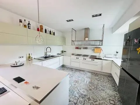 Habitació de lloguer, Girona