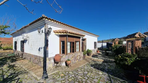 Casa de 227 m² en Higuera de Vargas