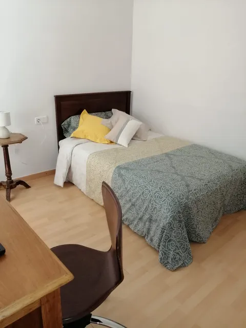 Room for rent, Martorell (4/5)