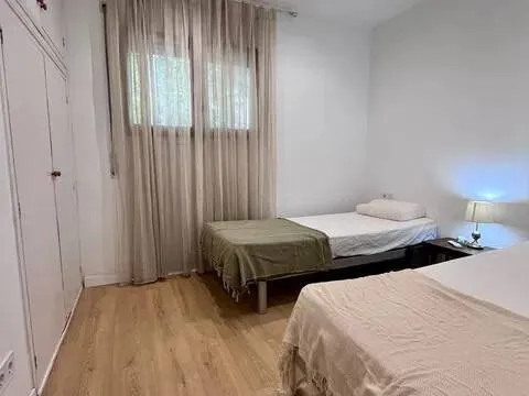 Habitació de lloguer, Salou