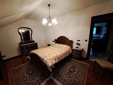 Casa de 494 m² a Teo