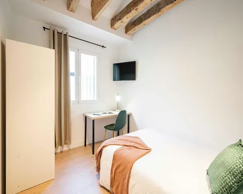 Chambre à louer, Madrid (2/9)