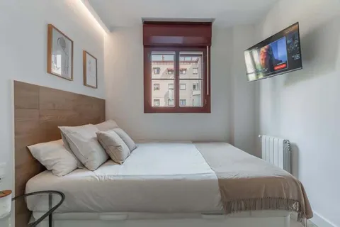 Zimmer zur Miete, Madrid (2/21)