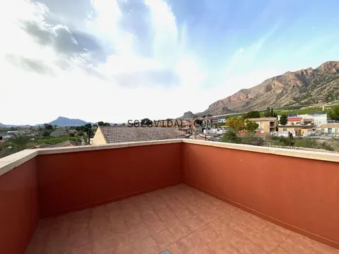 Casa de 180 m² a Oriola