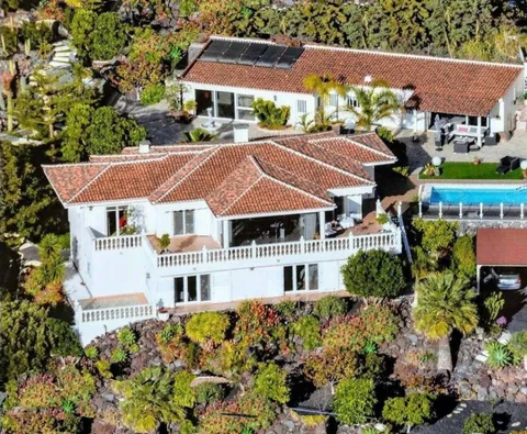 Flat 400 m² in Adeje