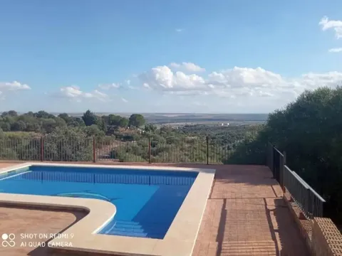 Haus 120 m² in Almodóvar del Río