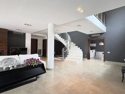 Moradia 318 m² em Elda