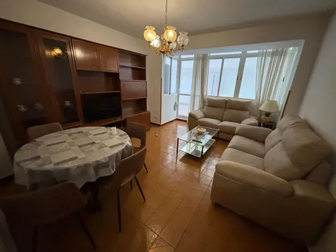 Piso de 85 m² en Granada