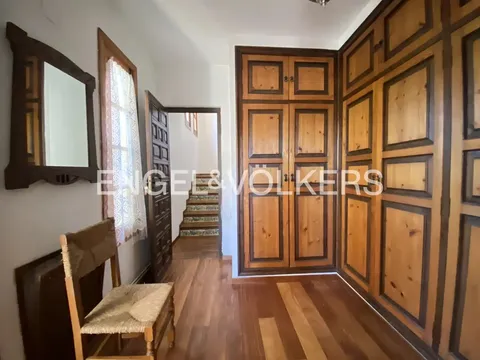 Appartement 380 m² à Nàquera / Náquera