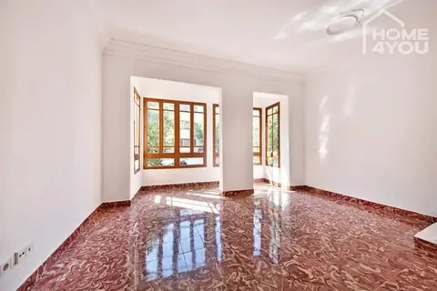 Flat 100 m² in Palma (2/25)