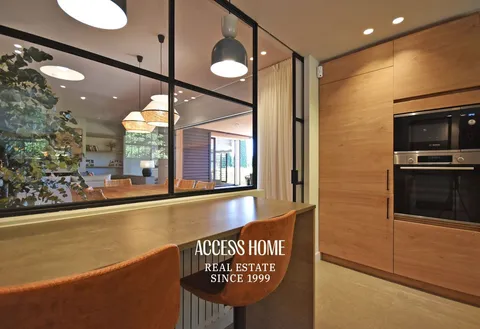 Haus 305 m² in Sant Vicenç de Montalt