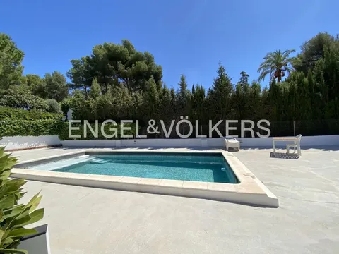 Appartement 380 m² à Nàquera / Náquera