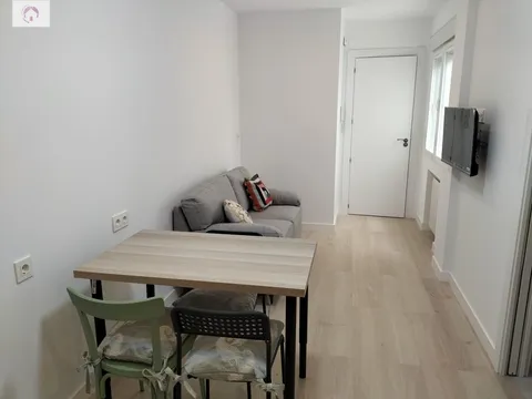 Flat 35 m² in Granada